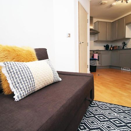 Centrally Located Spacious 2Br | Cohost Partners Cardiff Ngoại thất bức ảnh