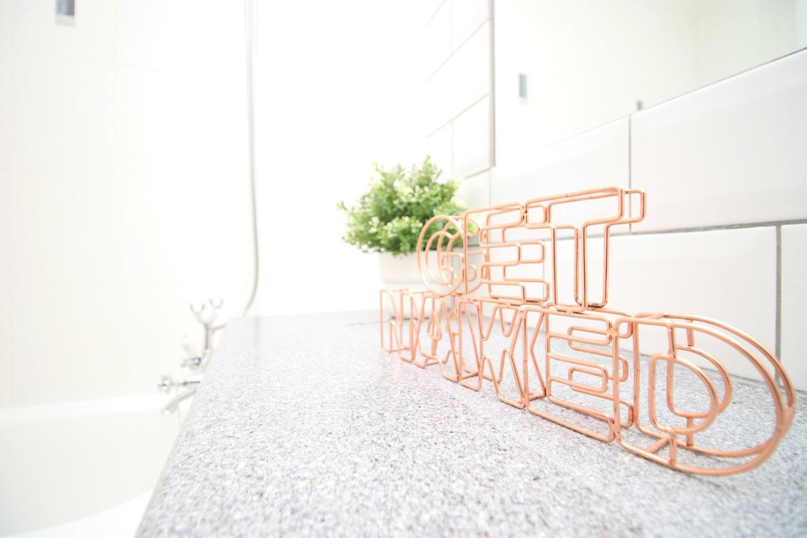 Centrally Located Spacious 2Br | Cohost Partners Cardiff Ngoại thất bức ảnh