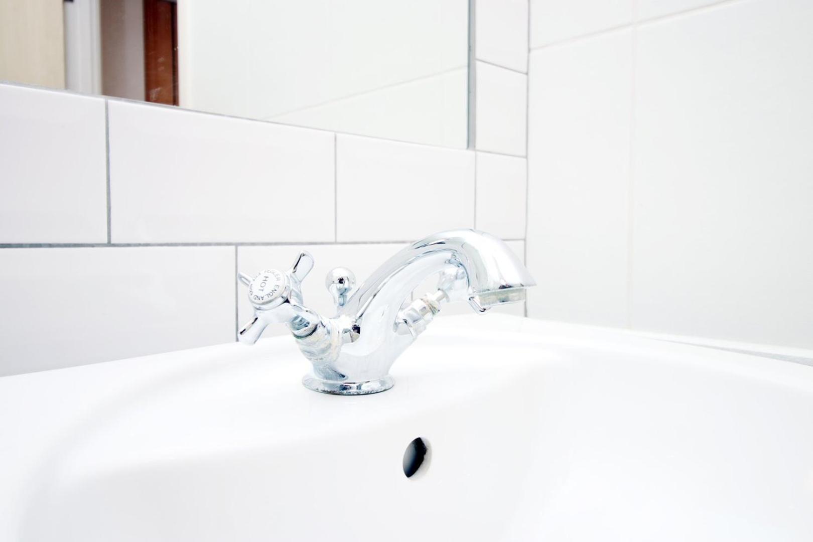 Centrally Located Spacious 2Br | Cohost Partners Cardiff Ngoại thất bức ảnh